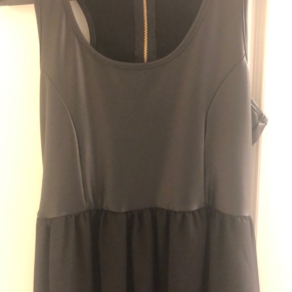 Black dress short mini skirt front long back - Picture 4 of 5